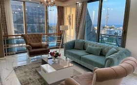 Elegant 2+1 Flat In The Heart Of Kyrenia + Wifi
