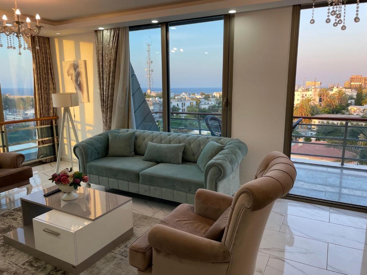 Апартаменты Elegant 2+1 Flat In The Heart Of Kyrenia + Wifi Экстерьер фото