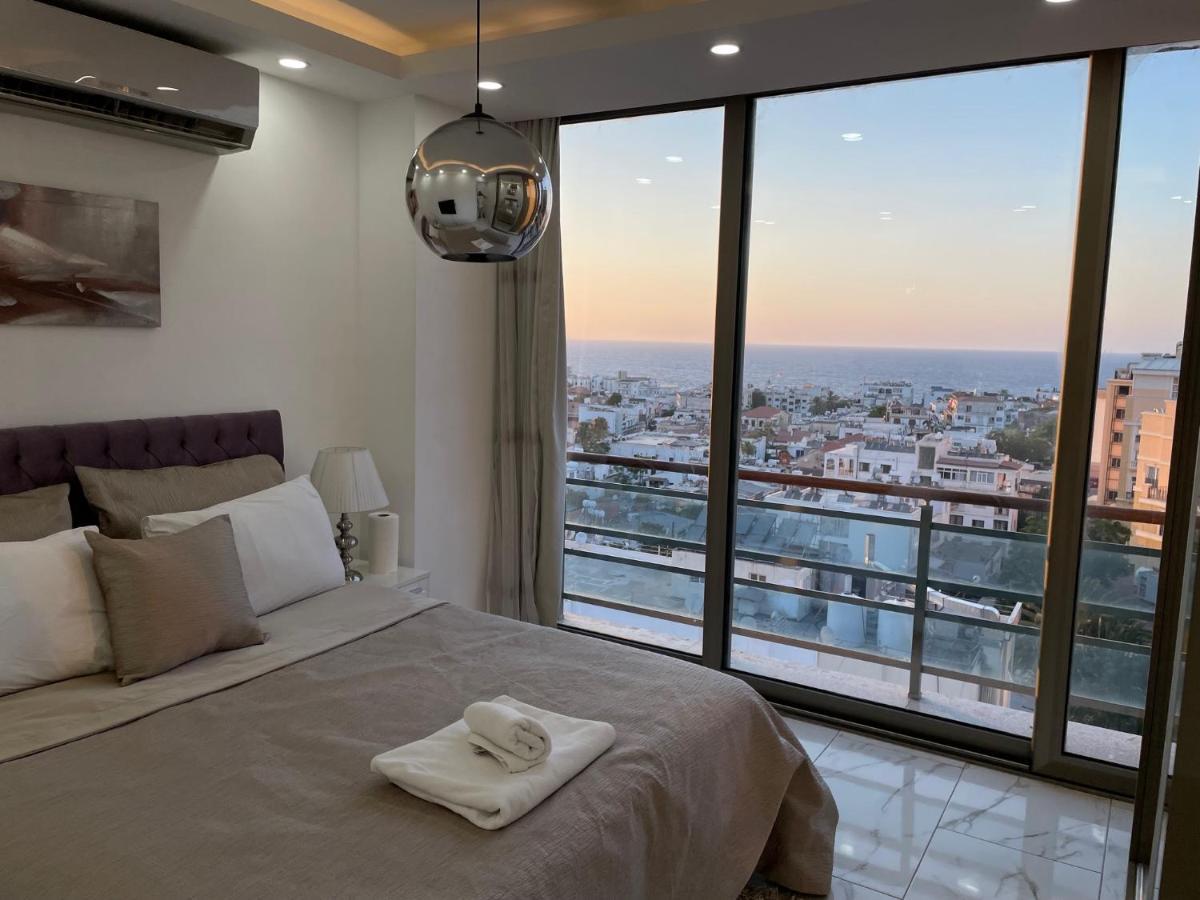 Апартаменты Elegant 2+1 Flat In The Heart Of Kyrenia + Wifi Экстерьер фото