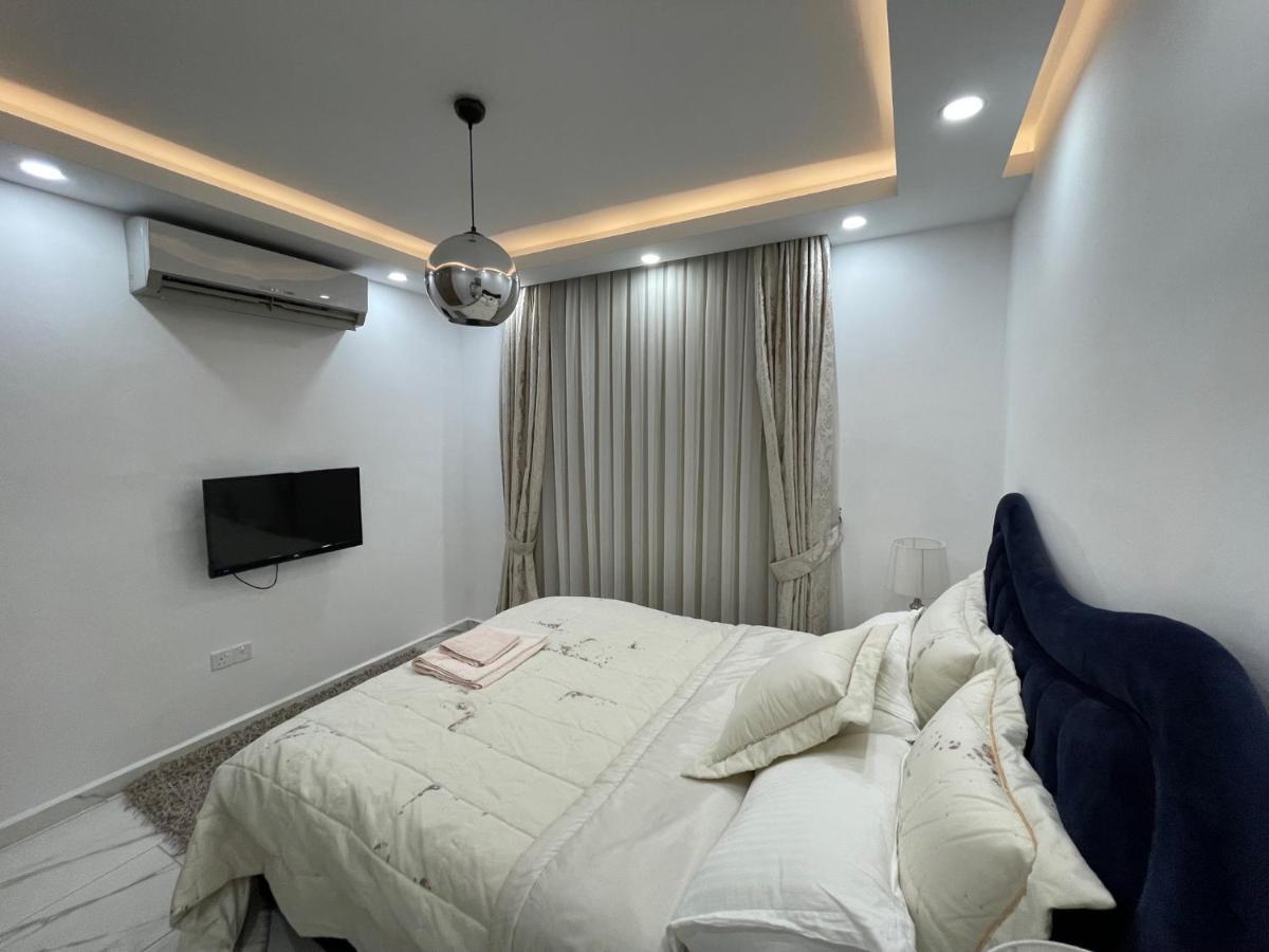 Апартаменты Elegant 2+1 Flat In The Heart Of Kyrenia + Wifi Экстерьер фото